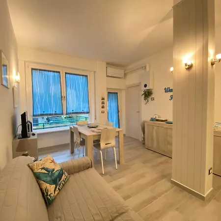 Wave House Exclusive Patio Surrounded In The Green Monterosso al Mare