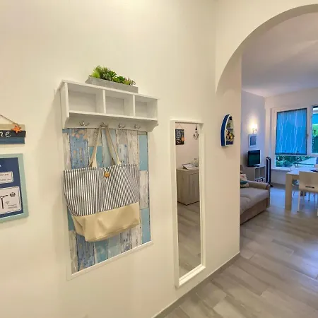 Wave House Exclusive Patio Surrounded In The Green Monterosso al Mare